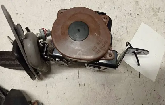 KIA Sorento Rear seatbelt