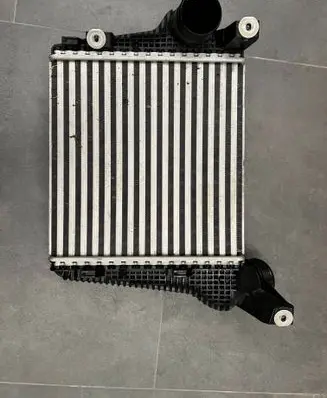Porsche Macan (95B) Intercooler radiator 95B145804E