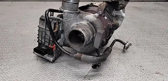 Audi A8 S8 D3 4E Turbo 057145701T 6NW008412