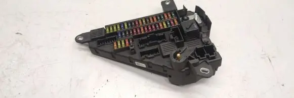 BMW 5 E60 E61 Fuse module 690661901 6906619 6000377414