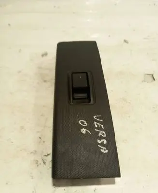 Toyota Corolla Verso AR10 Electric window control switch 742320F030