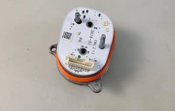 Opel Grandland X LED ballast control module YP00104880