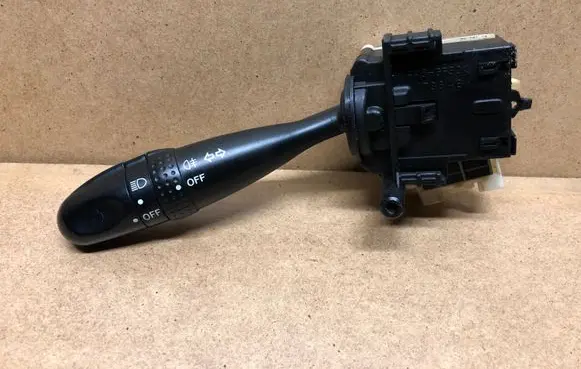 Toyota Corolla E120 E130 Indicator stalk 173752 173648