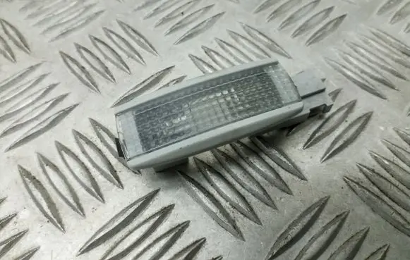 Volkswagen Golf IV Rear seat light 3B0947113