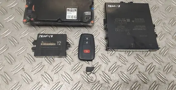 Toyota Prius (XW50) Engine ECU kit and lock set 8966147650 8999047220 8978447030