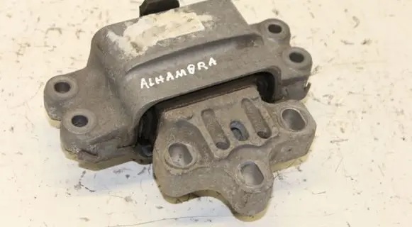Seat Alhambra (Mk2) Engine mount bracket