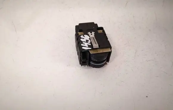 Volkswagen Golf IV Headlight level height control switch 1J0941333A