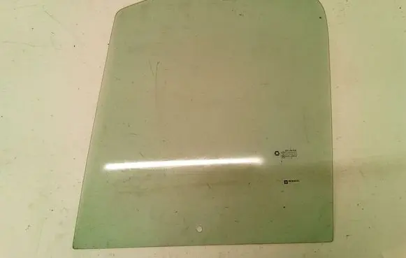 Nissan Primastar Front door window glass four-door 43R00048