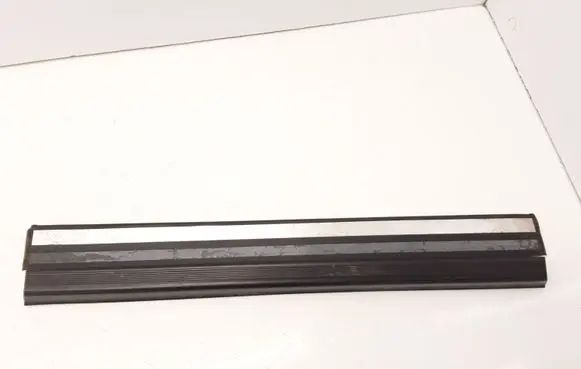 Mercedes-Benz E W124 Rear sill trim cover
