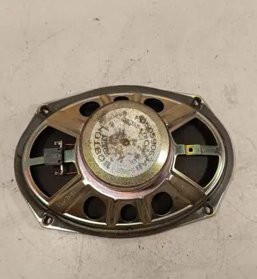Jeep Grand Cherokee (WK) Front door speaker