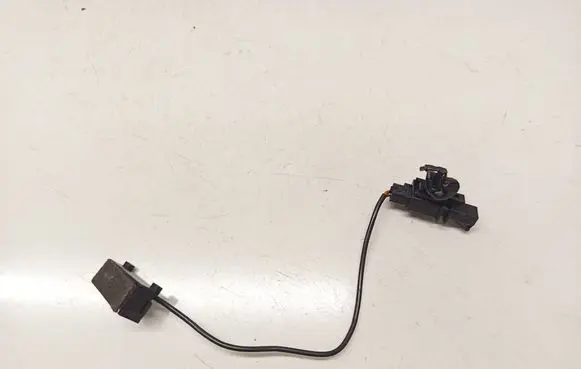Volkswagen PASSAT B6 Sensor 1J0973332
