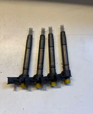 Peugeot 4007 Fuel injector 9659228880