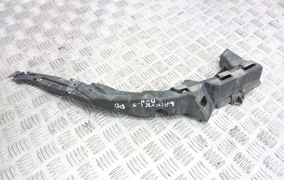 Volkswagen PASSAT B5 Front bumper mounting bracket 3B0807050C