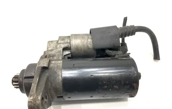 Volkswagen Golf V Starter motor