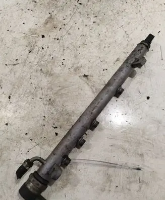 Mercedes-Benz B W245 Fuel main line pipe A6400702095