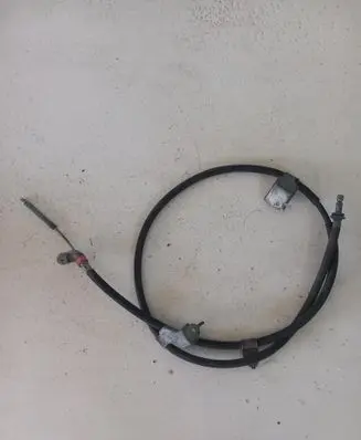 Nissan Qashqai Handbrake/parking brake wiring cable 