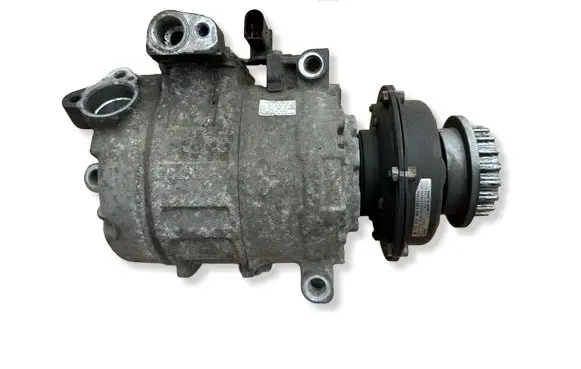 Volkswagen Transporter - Caravelle T5 Air conditioning (A/C) compressor (pump) 7H0820805C