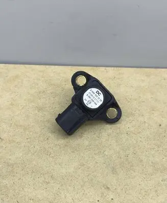 Mercedes-Benz CLS C219 Air pressure sensor A0061531528 0261230144 07041237C1
