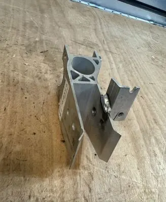 BMW M4 G82 G83 Radiator mount bracket 51118071634 8071634