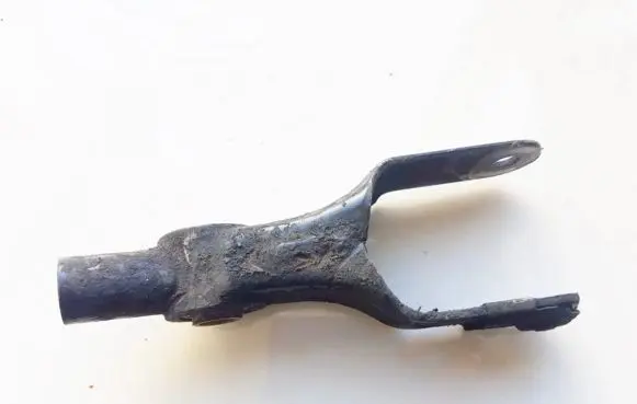 Lancia Phedra Engine mount bracket