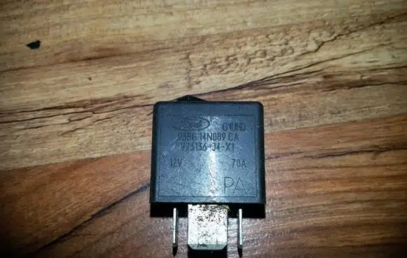 Ford Mondeo MK I Other relay 93B614N089CA V23136J4X1