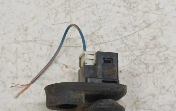 Nissan Primera Front door sensor coupe