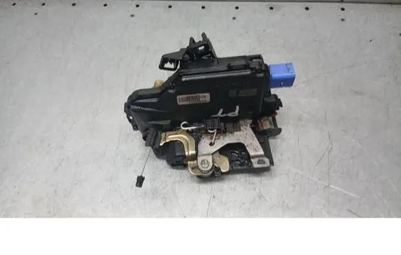 Skoda Fabia Mk1 (6Y) Rear door lock