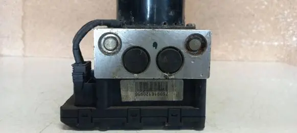 Volkswagen Golf IV ABS Pump 1J0907379P