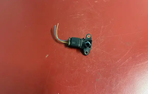 BMW X3 G01 Air pressure sensor 8617097