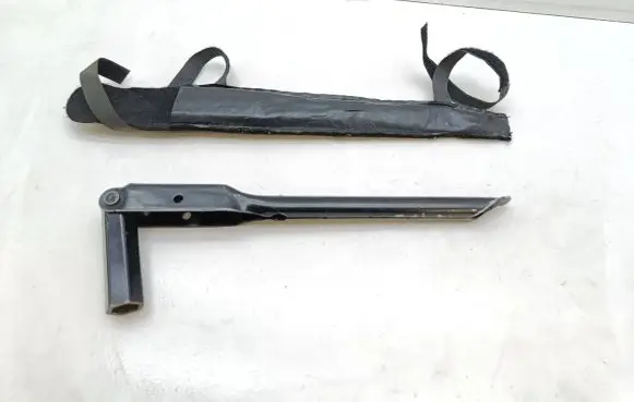 Opel Antara Wheel nut wrench 25750681