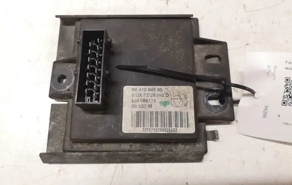 Peugeot 607 Engine control unit/module 9641004580