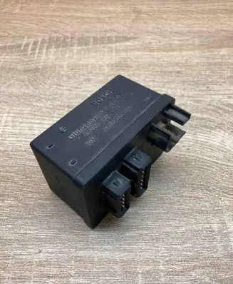 Citroen C5 Glow plug pre-heat relay 0281003018