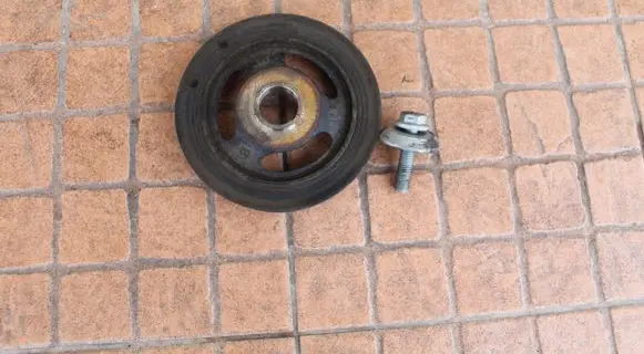 Ford Fiesta Crankshaft pulley mk7