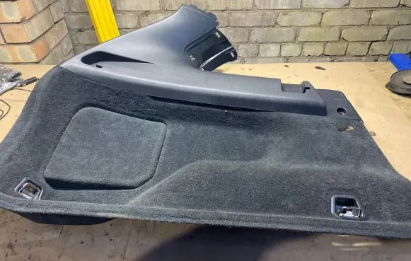 Trunk/boot side trim panel