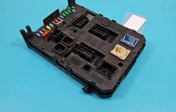 Peugeot 307 Central body control module 9664969380 IMPRK1418391