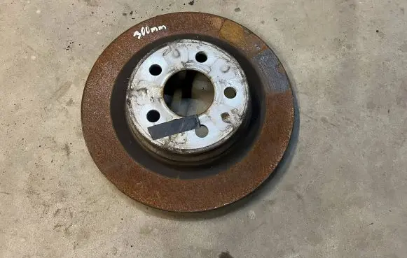 BMW X1 U11 Rear brake disc 6891086 34206891086