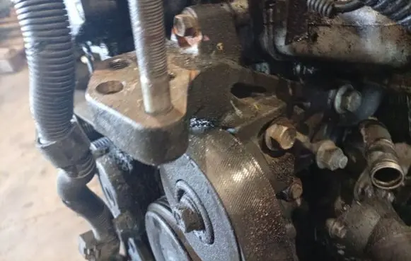 Toyota Auris 150 Engine mounting bracket