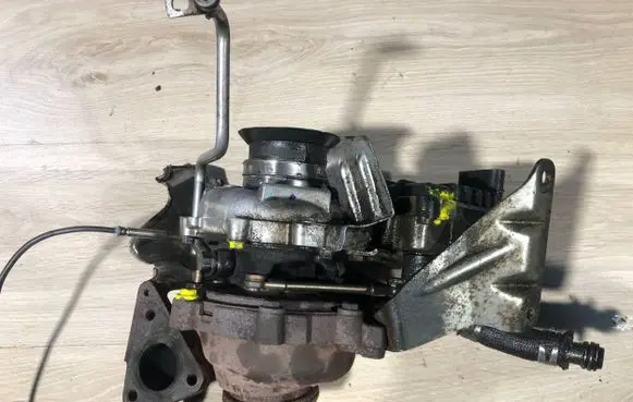 Mercedes-Benz ML W164 Turbo A6290901580 6290901580