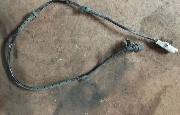 Peugeot 3008 I ABS rear brake sensor 9674195780