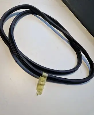 Opel Combo E Rear door rubber seal (on body) 