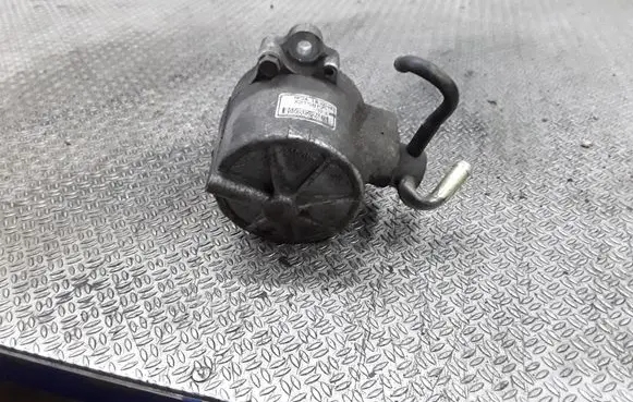Mazda Premacy Vacuum pump B02702