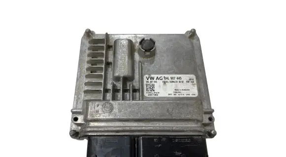 Audi A3 S3 8V Engine control unit/module 04L907445 28471862
