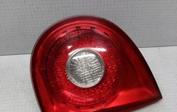 Volkswagen Golf V Tailgate rear/tail lights 4VFX15500AA 1K6945108C