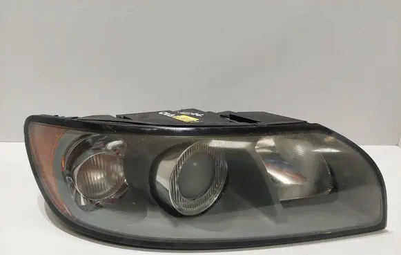 Volvo V50 Headlight/headlamp 30678913 0301198204