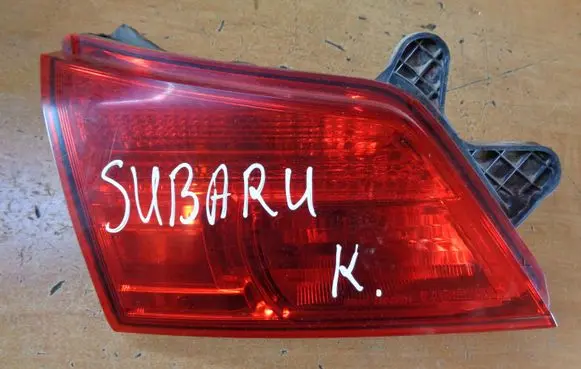 Subaru Legacy Tailgate rear/tail lights 23620073