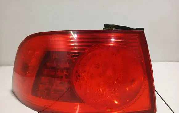 Volkswagen Phaeton Rear/tail lights