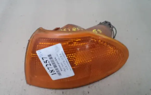 Opel Astra F Front indicator light