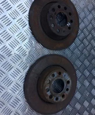 Volkswagen PASSAT B6 Rear brake disc