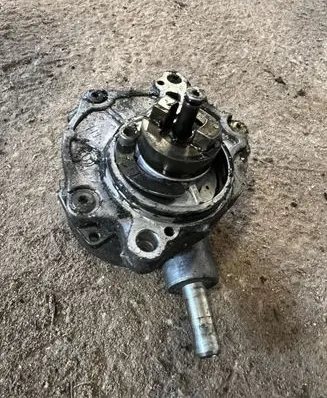 Mercedes-Benz ML W163 Vacuum pump A6282300065 A628230006