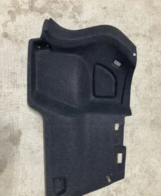 Volvo XC40 Trunk/boot lower side trim panel 31440891